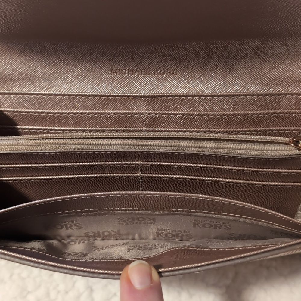 Michael Kors Rose Gold Wallet - Picture 8 of 8